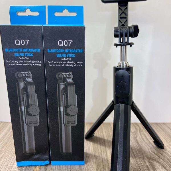 Q07 Bluetooth Selfie Stick Tripod (Without LED)